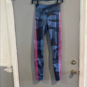 Noli Blue and Pink Leggings Vibrant Abstract Pattern Size‎ XS